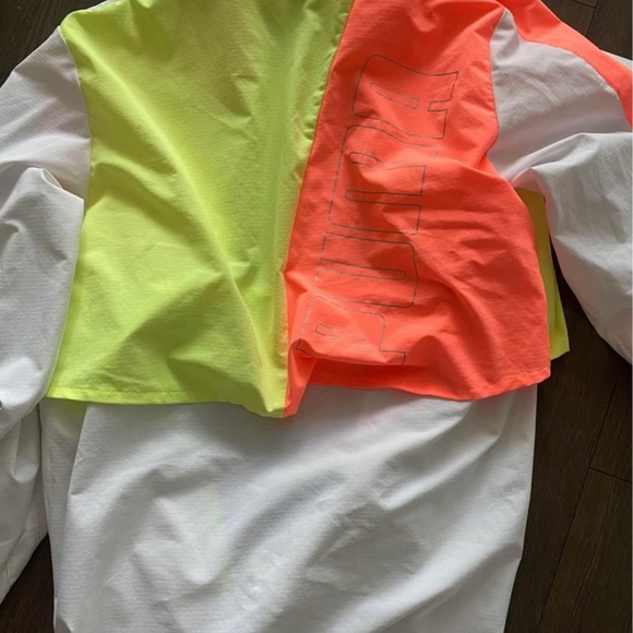 Puma running jacket outerwear - Picture 2 of 4